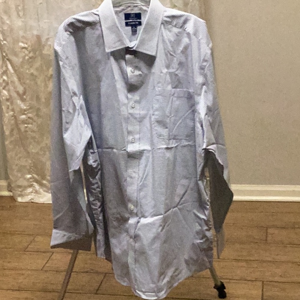 Izod Men's Blue and White Striped Dress Shirt